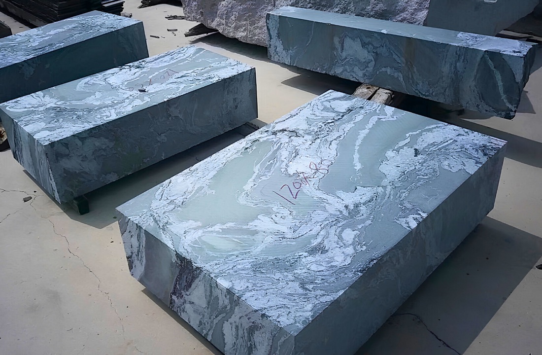 Raw stone blocks